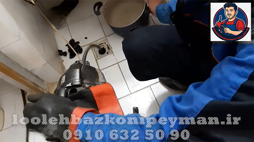 گرفتگی لوله فاضلاب با قیر 2 بهترین روش باز کردن گرفتگی لوله فاضلاب با قیر